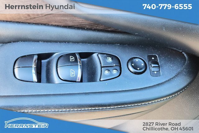 Used 2019 Nissan Murano Platinum image 17