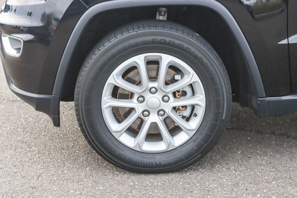 Used 2022 Jeep Grand Cherokee Laredo X image 16