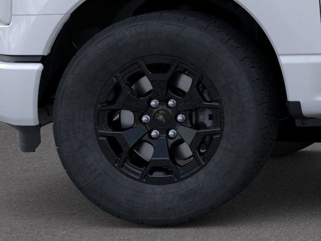 New 2025 Ford F150 Lightning XLT image 19