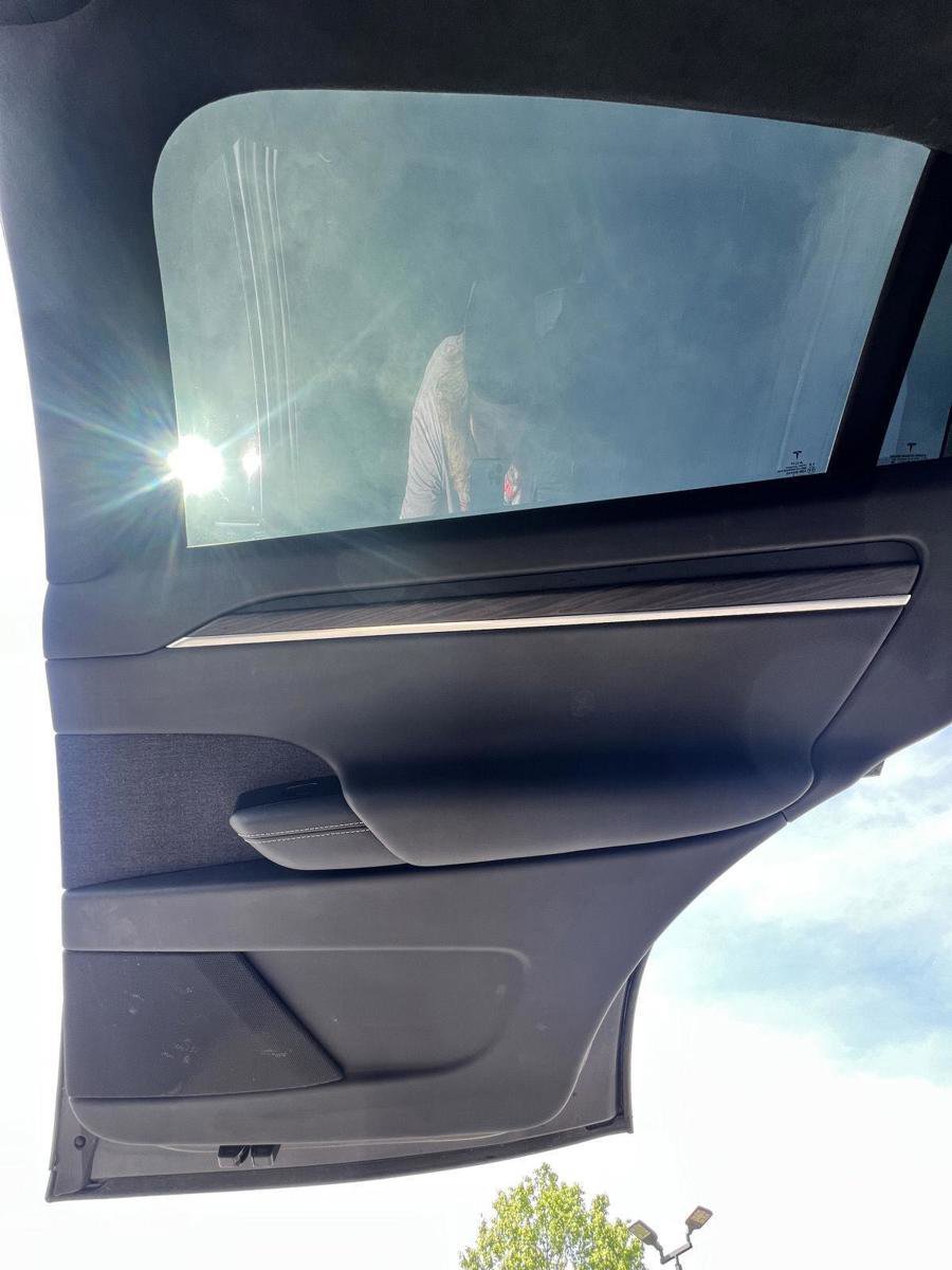 Used 2022 Tesla Model X AWD/4WD image 16