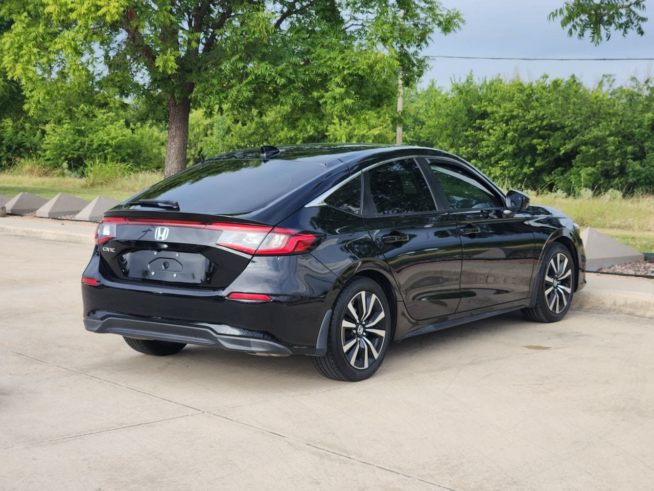 Certified 2022 Honda Civic EX-L image 5