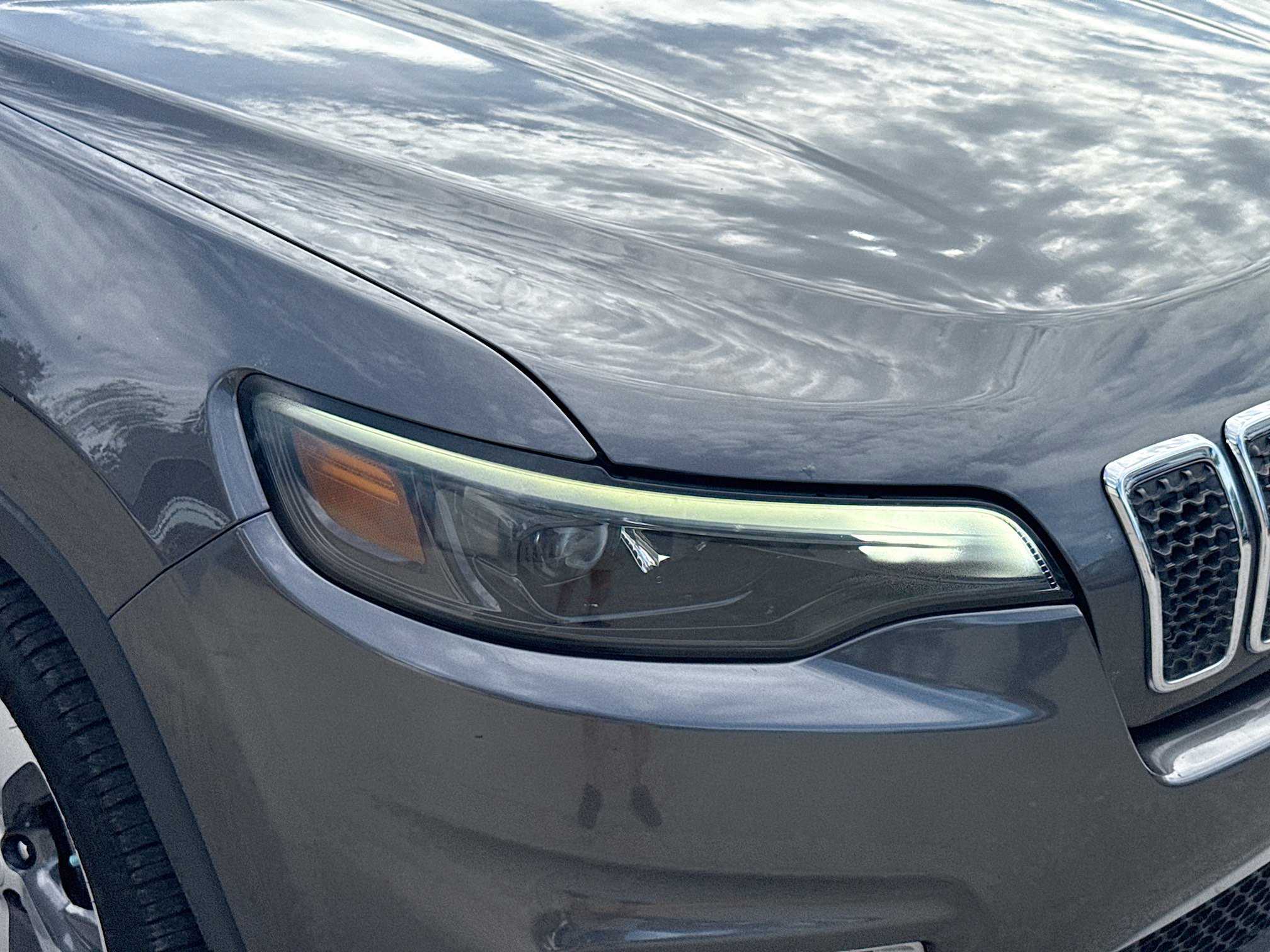 Used 2019 Jeep Cherokee Limited FWD image 34