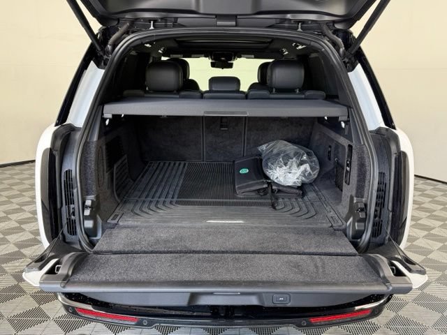 Used 2024 Land Rover Range Rover SE AWD/4WD image 17