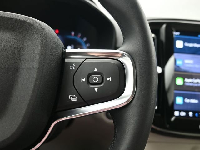 Used 2023 Volvo XC40 B5 Plus w/ Driver Assist Package image 24