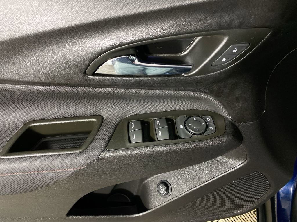 Certified 2023 Chevrolet Equinox RS w/ LPO, Floor Liner Package image 13