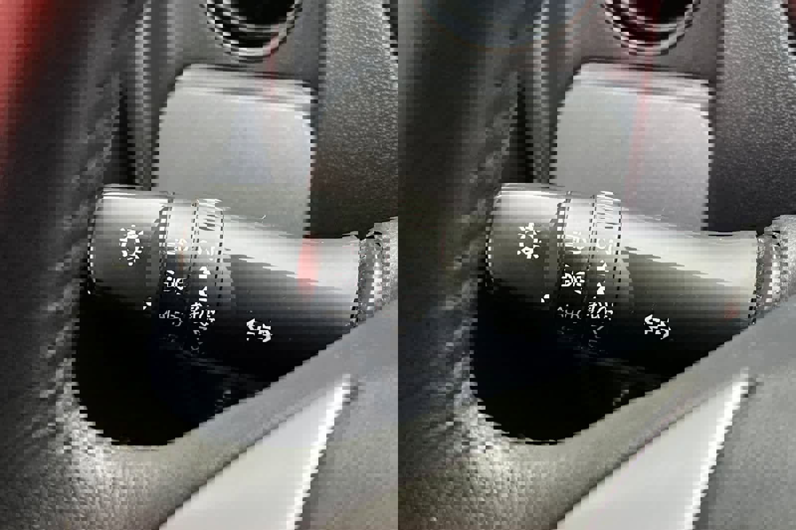 Used 2016 Mitsubishi i ES image 28