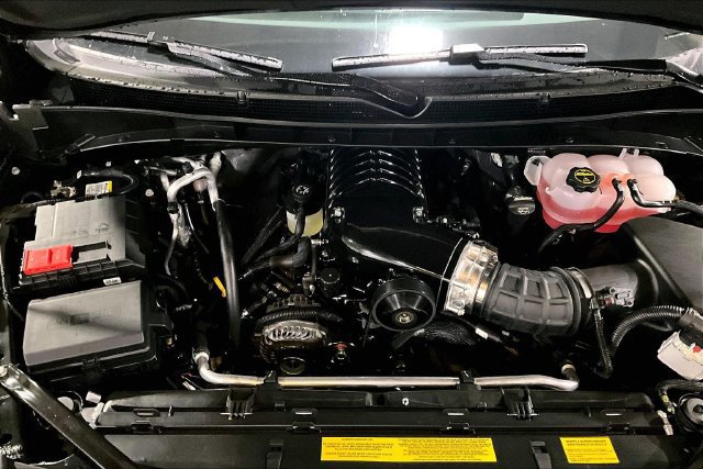 New 2026 GMC Yukon AT4 w/ AT4 Premium Package AWD/4WD image 16
