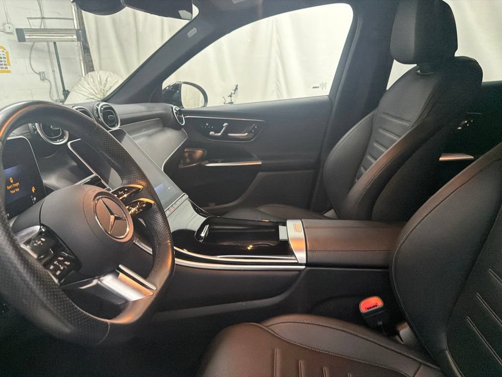 Used 2023 Mercedes-Benz GLC 300 4MATIC image 15