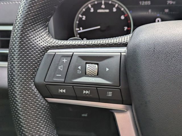 Used 2022 Mitsubishi Outlander SE image 28