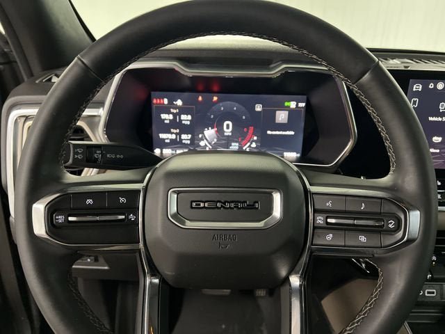 Certified 2025 GMC Canyon Denali AWD/4WD image 11