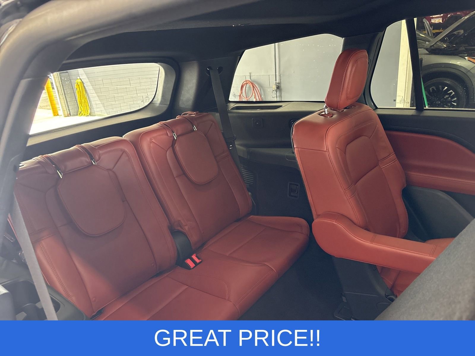 Used 2025 Lincoln Aviator Reserve w/ Illumination Package AWD/4WD image 17