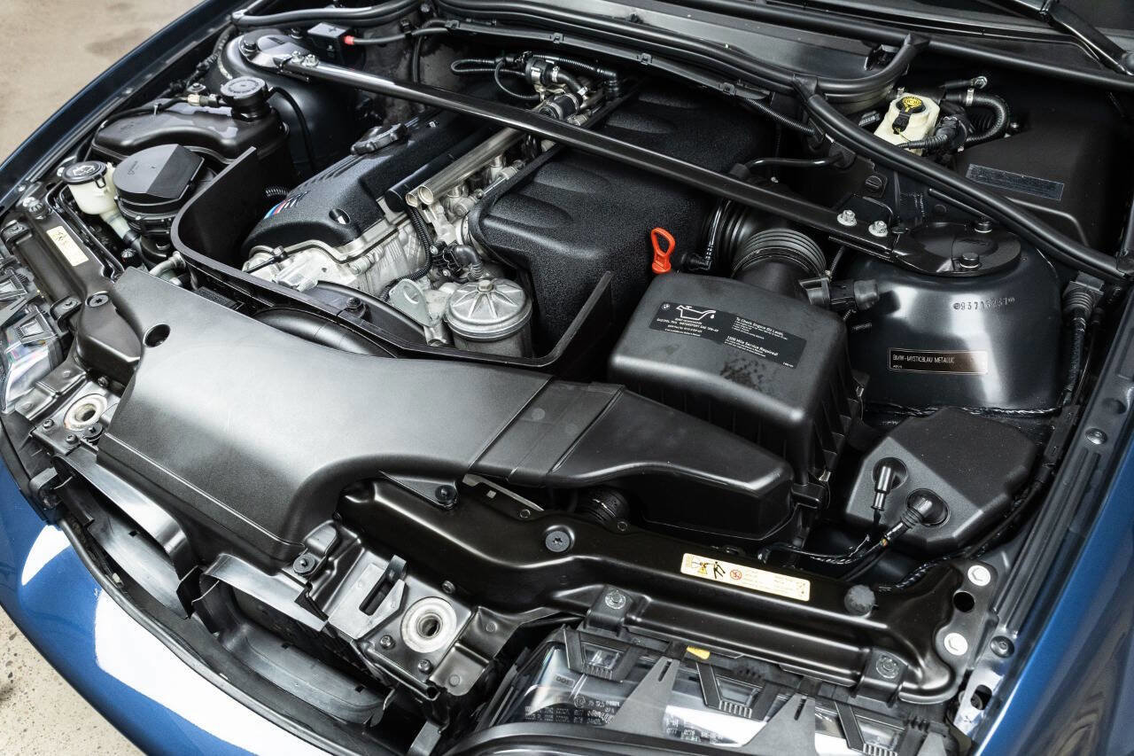 Used 2005 BMW M3 Convertible image 95