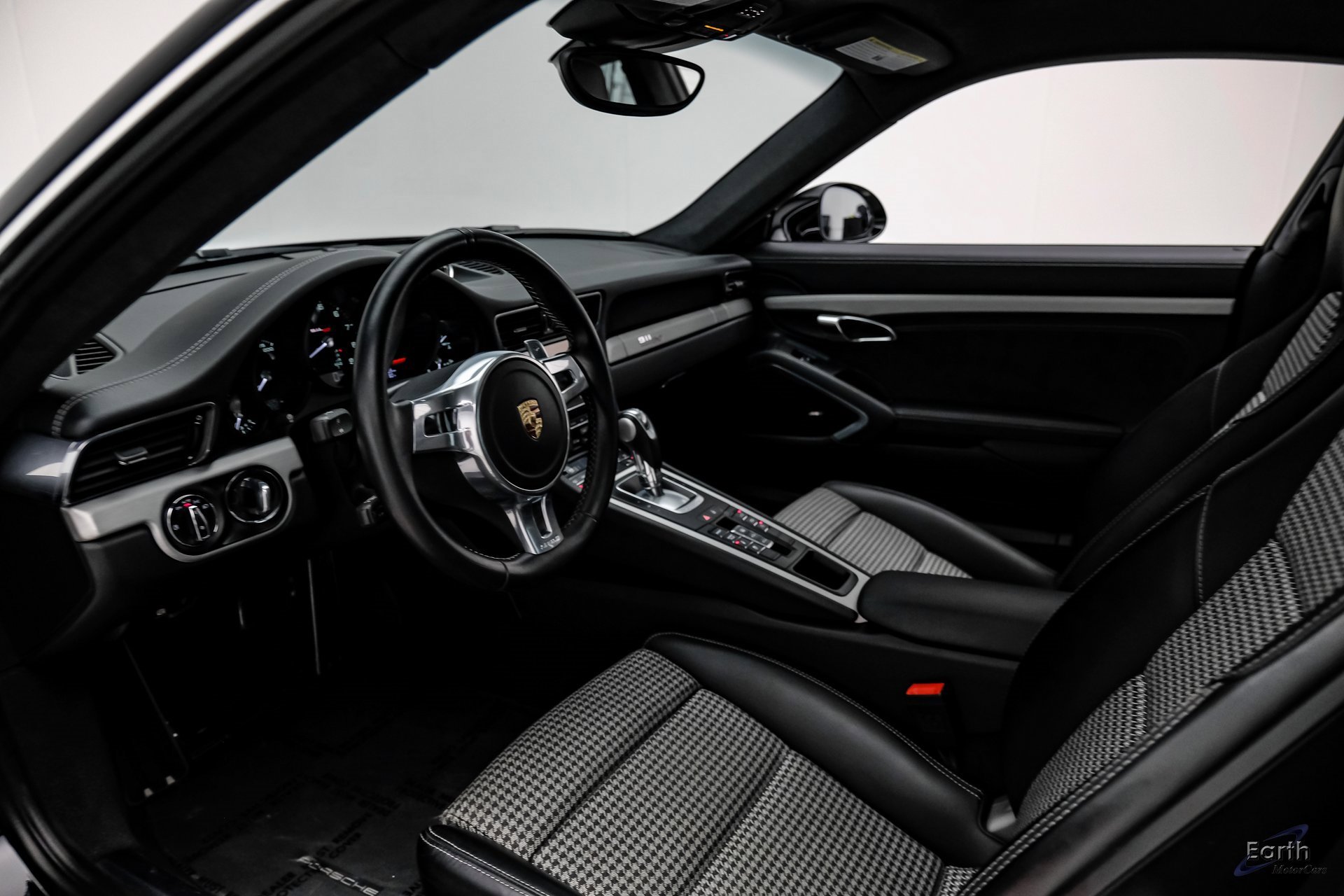 Used 2014 Porsche 911 50th Anniversary Edition image 34