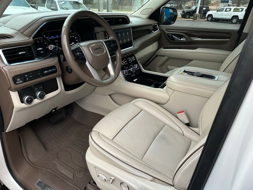 Used 2021 GMC Yukon Denali image 12