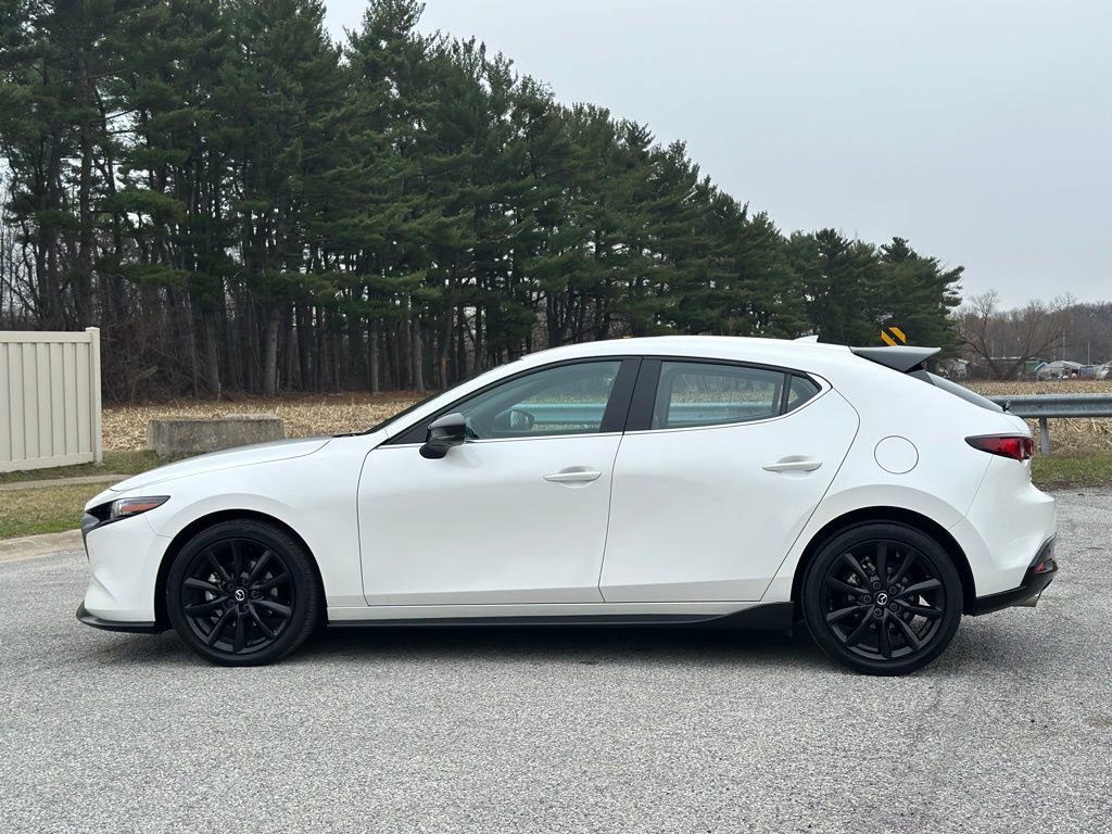 Used 2024 MAZDA MAZDA3 Hatchback w/Premium Plus Pkg image 4