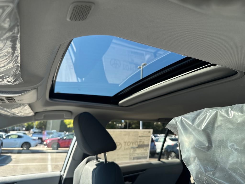 New 2025 Toyota RAV4 XLE image 18