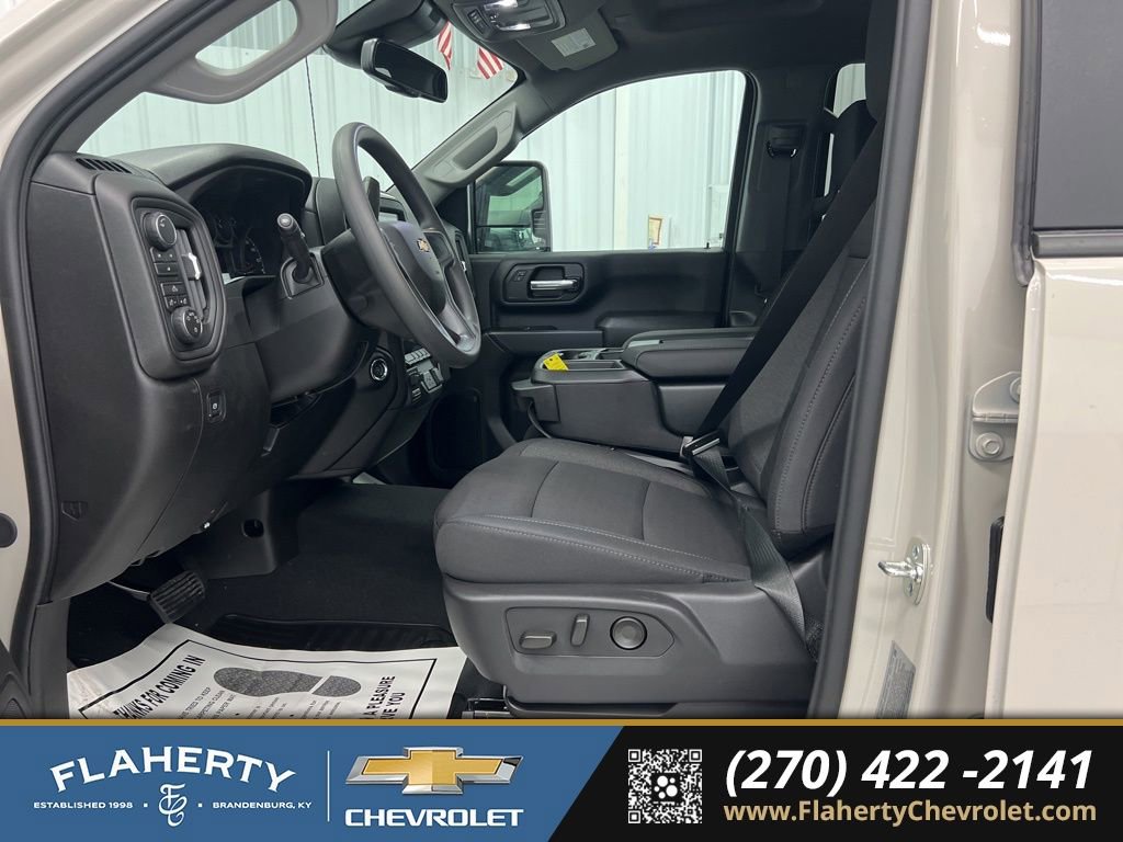 New 2026 Chevrolet Silverado 2500 Custom w/ Custom Convenience Package image 9