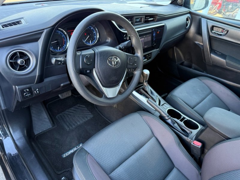 Used 2018 Toyota Corolla LE FWD image 13