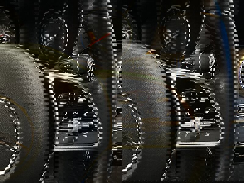 Used 2021 Mercedes-Benz GLC 300 4MATIC image 27