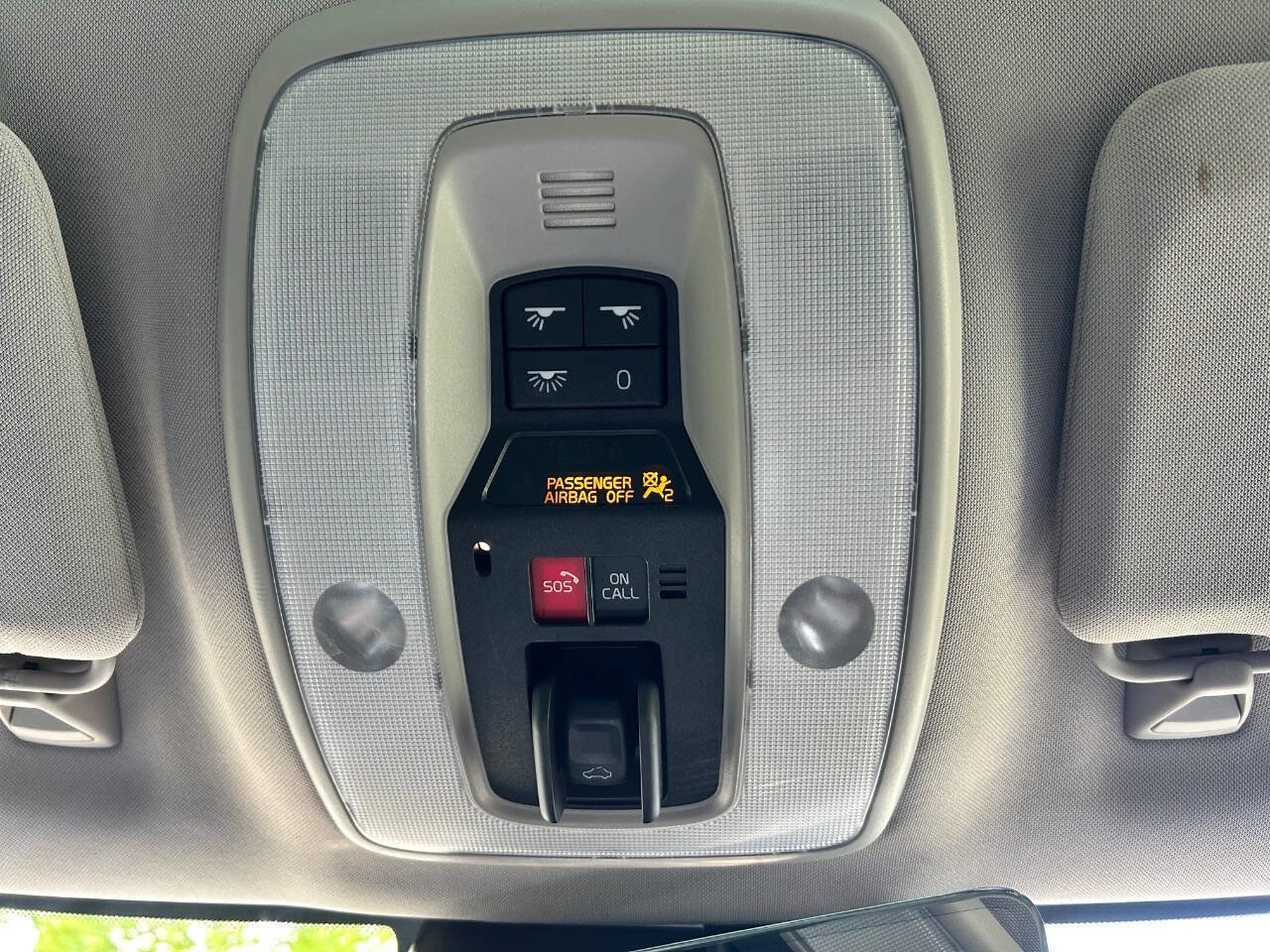 Used 2018 Volvo S60 T5 Dynamic w/ Vision Package image 20