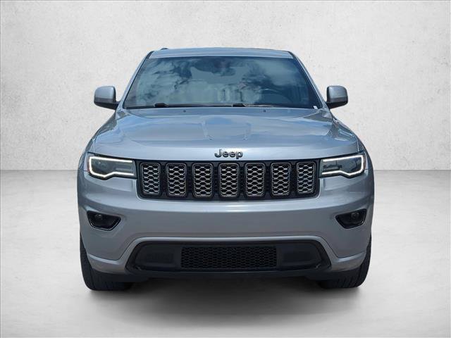 Used 2020 Jeep Grand Cherokee Altitude RWD image 2