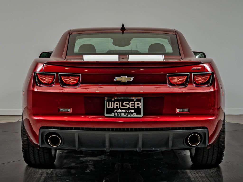 Used 2010 Chevrolet Camaro SS w/ RS Package RWD image 6