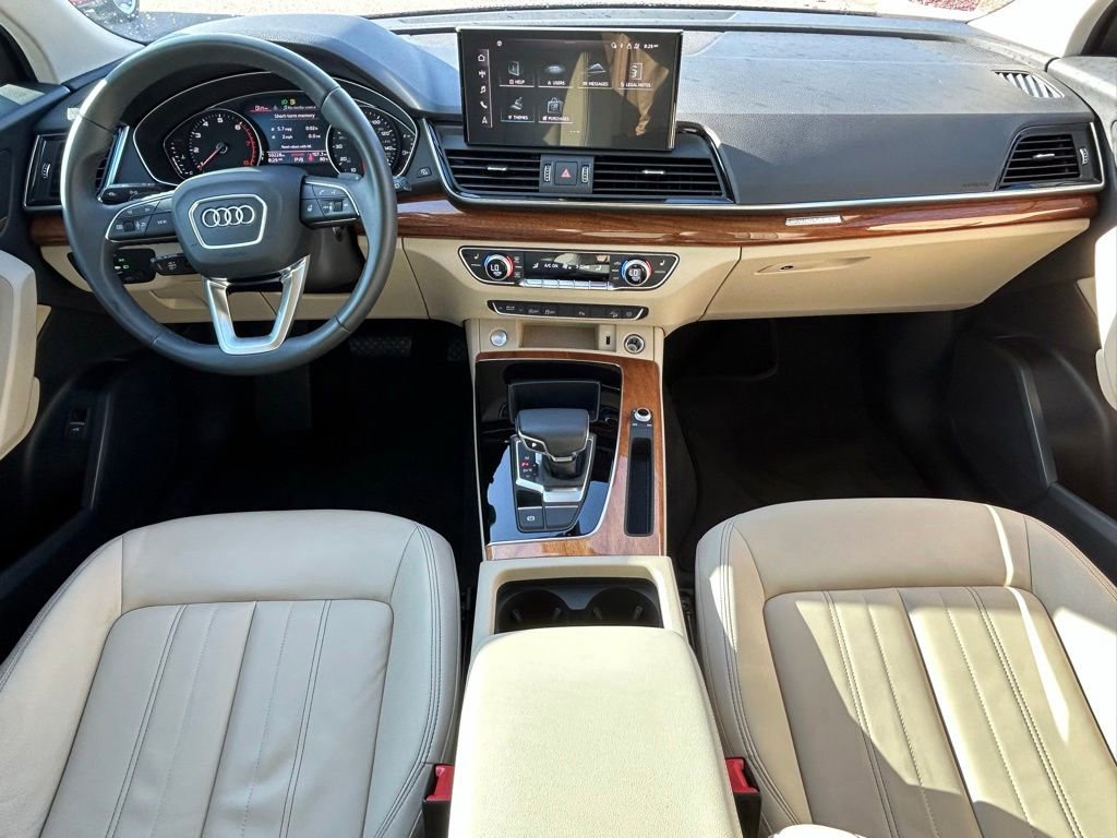 Used 2023 Audi Q5 2.0T Premium w/ Convenience Package AWD/4WD image 10