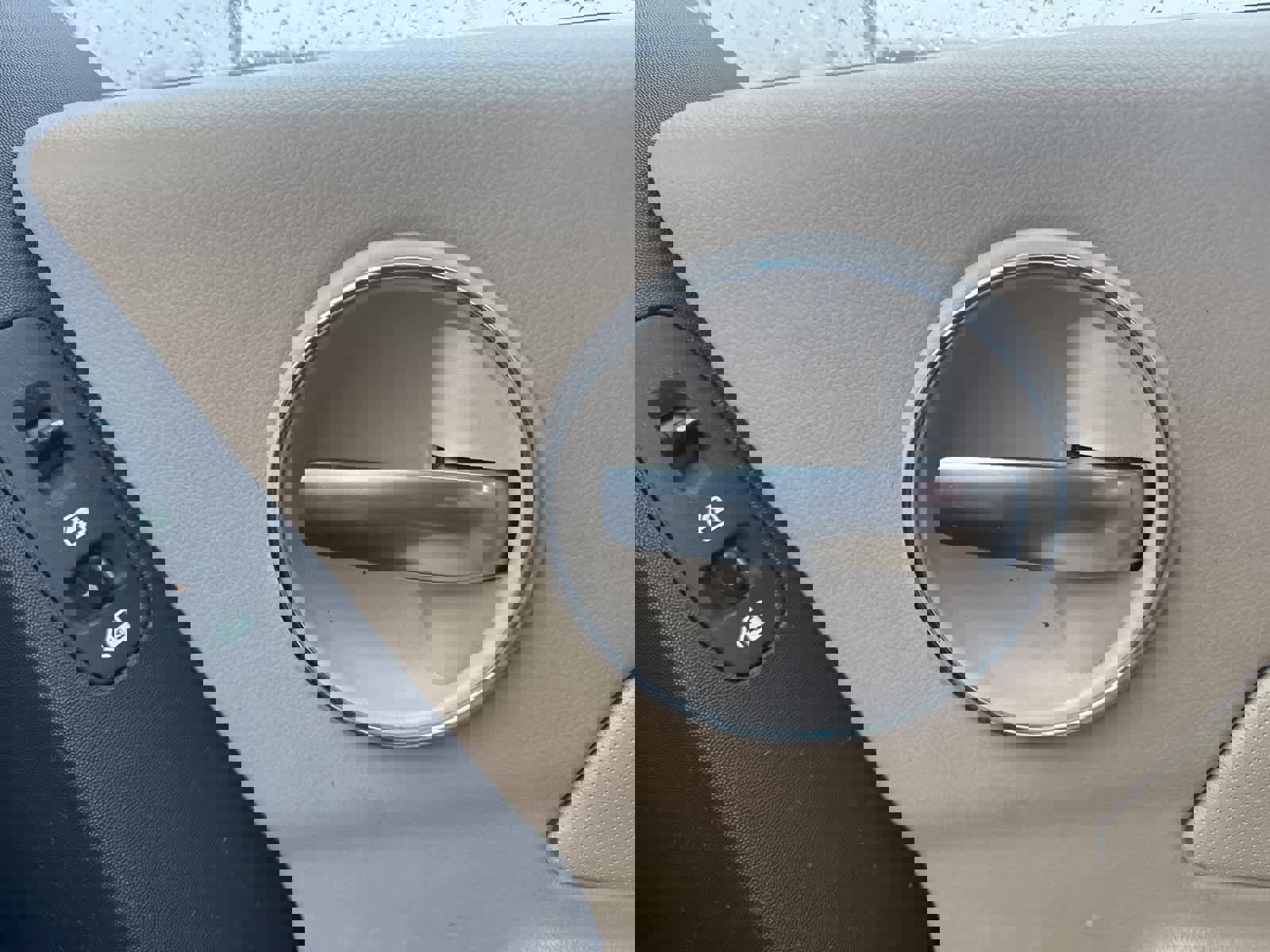 Used 2008 Pontiac Grand Prix w/ Premium Package image 32