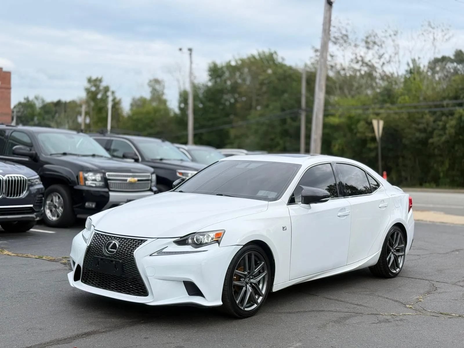 Used 2016 Lexus IS 300 AWD w/ F Sport Package image 4