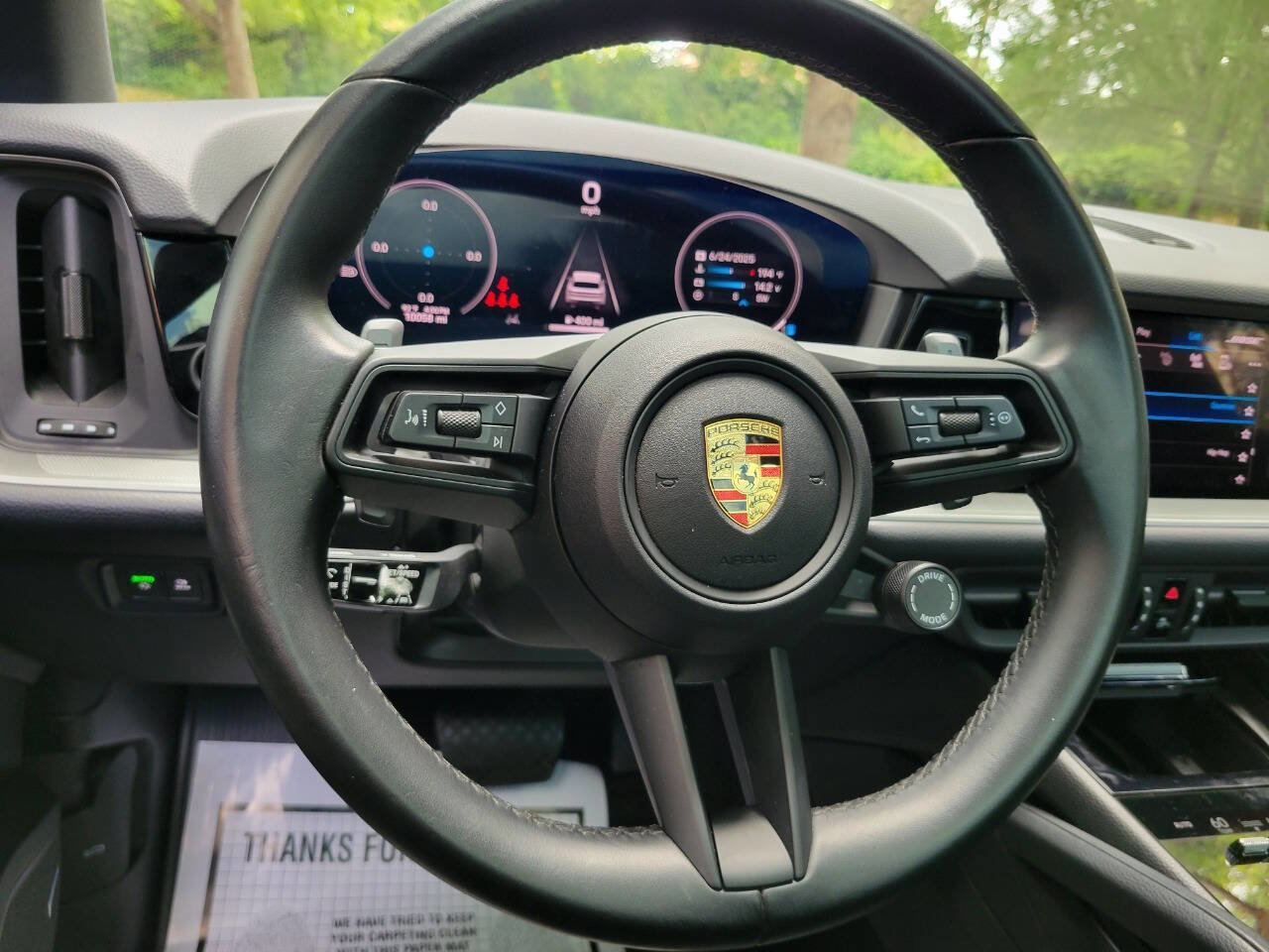 Used 2024 Porsche Cayenne image 29