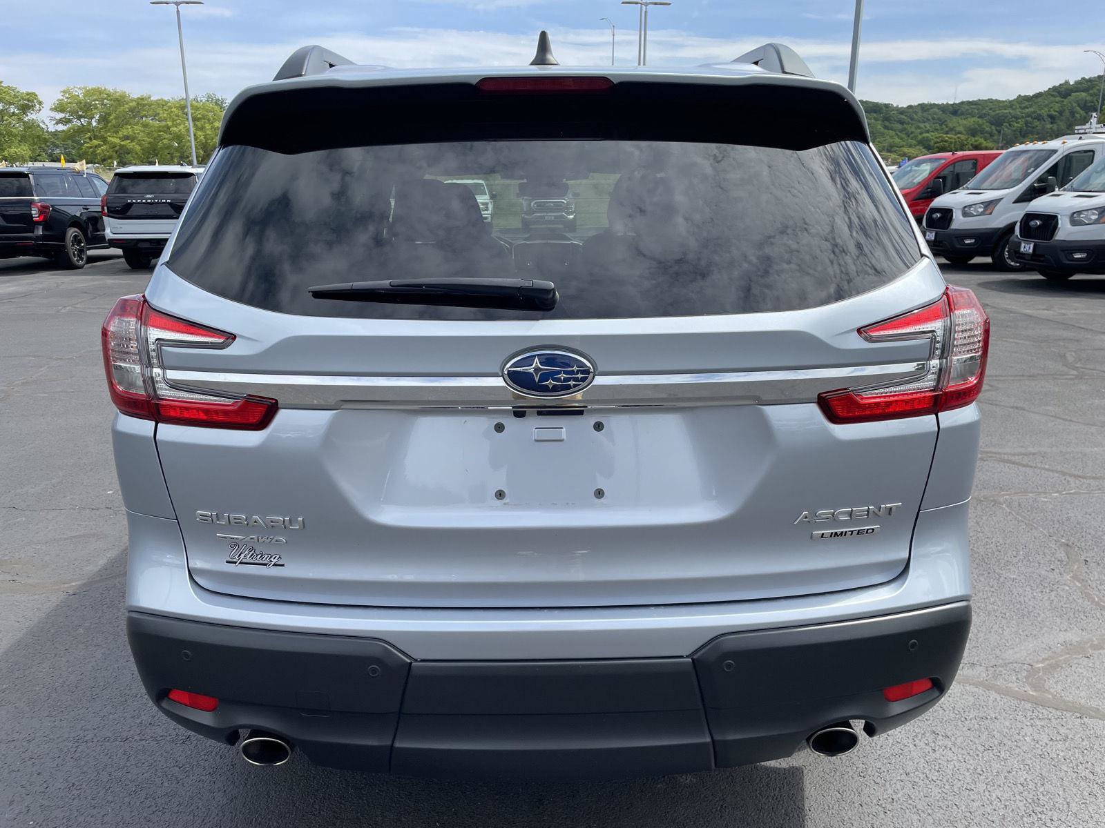 Used 2024 Subaru Ascent Limited AWD/4WD image 5