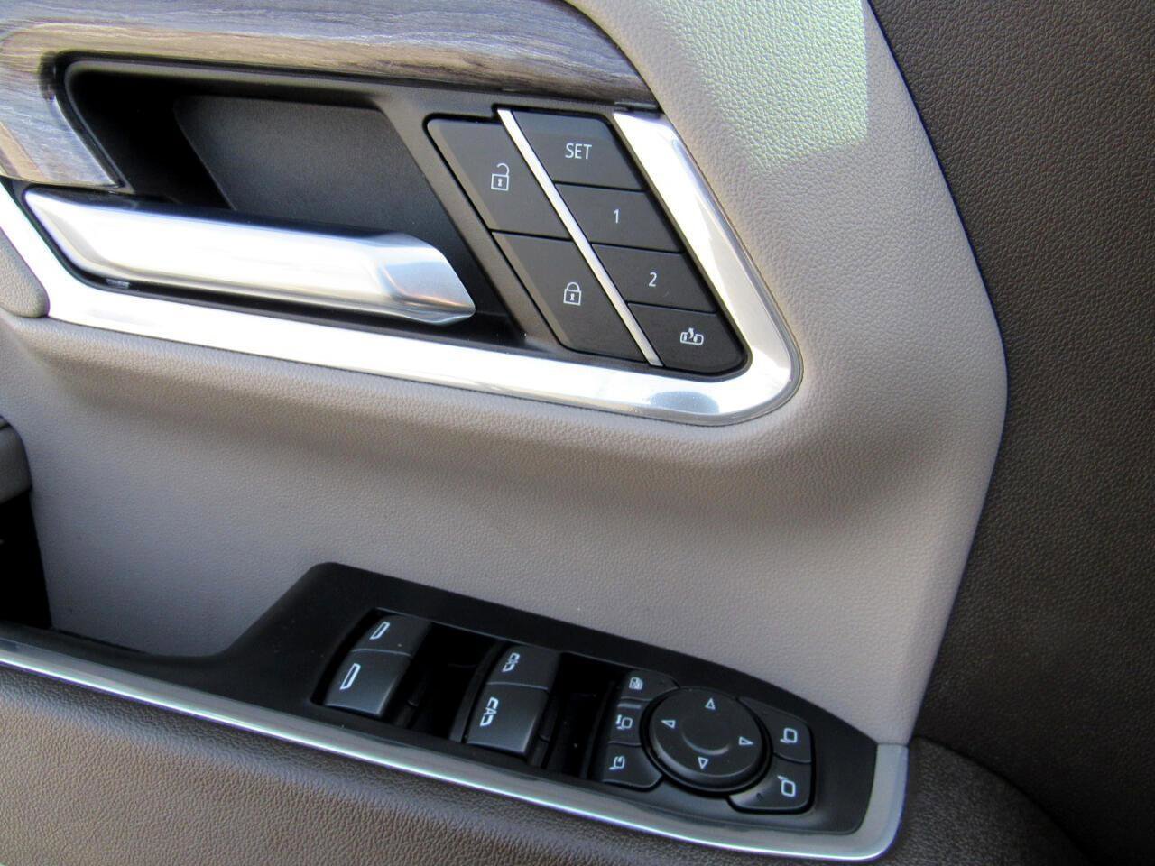 Used 2024 Chevrolet Silverado 3500 LTZ w/ LTZ Convenience Package image 22