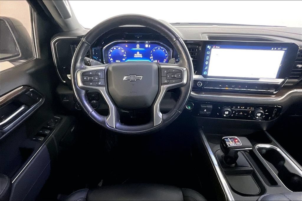 Used 2023 Chevrolet Silverado 1500 RST AWD/4WD image 6