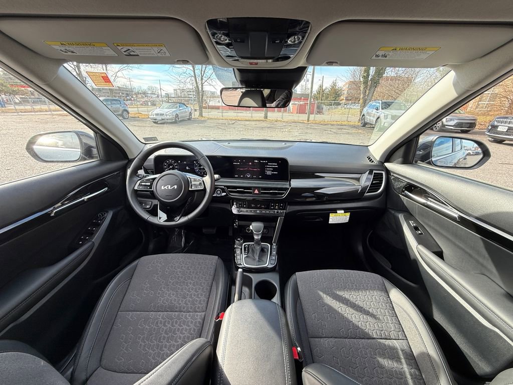 Certified 2024 Kia Seltos S image 23