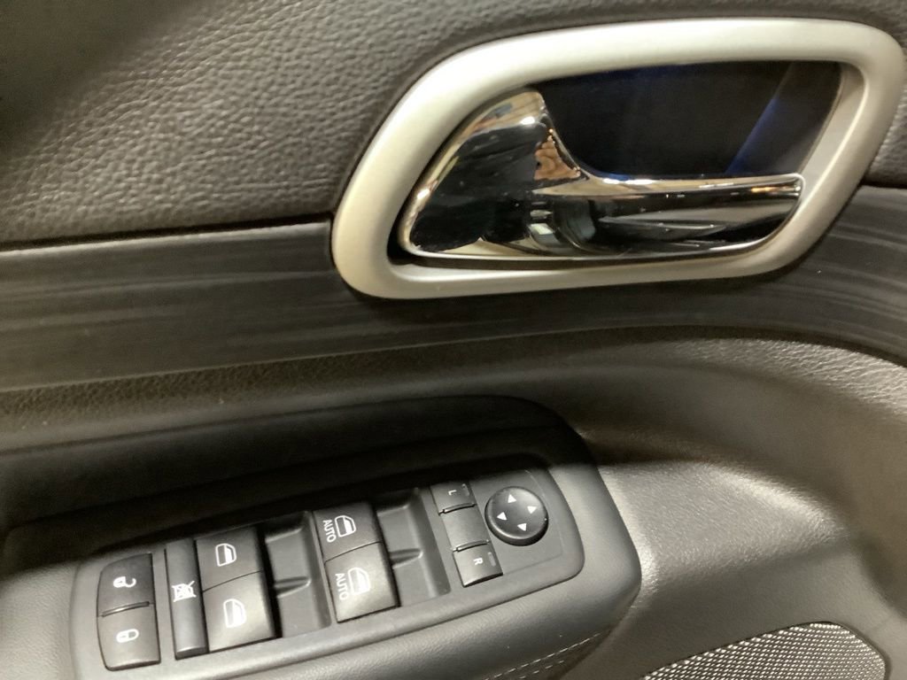 Used 2021 Jeep Grand Cherokee Laredo image 21