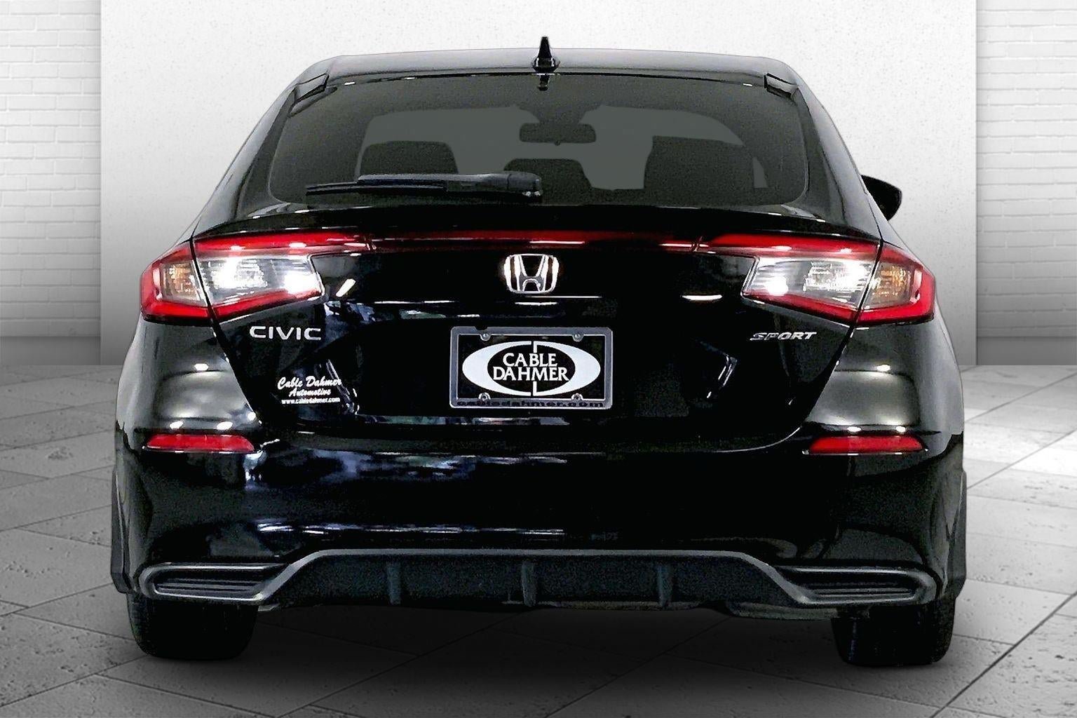 Used 2023 Honda Civic Sport image 3