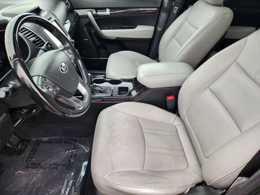 Used 2014 Kia Sorento SX w/ 3rd Row Package image 17