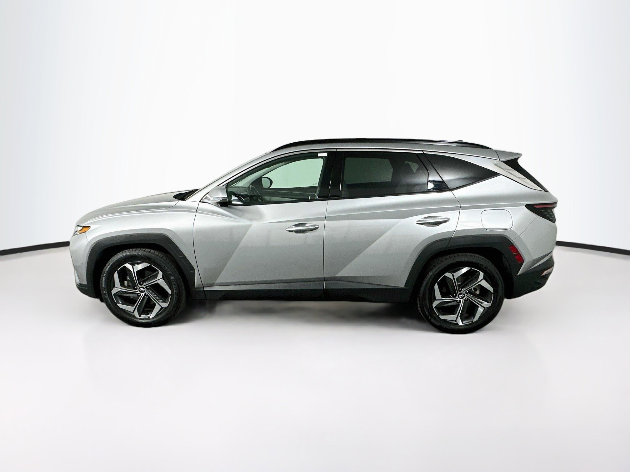 Used 2024 Hyundai Tucson Limited FWD image 4