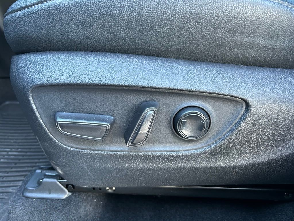 Used 2024 Toyota Grand Highlander Limited image 17