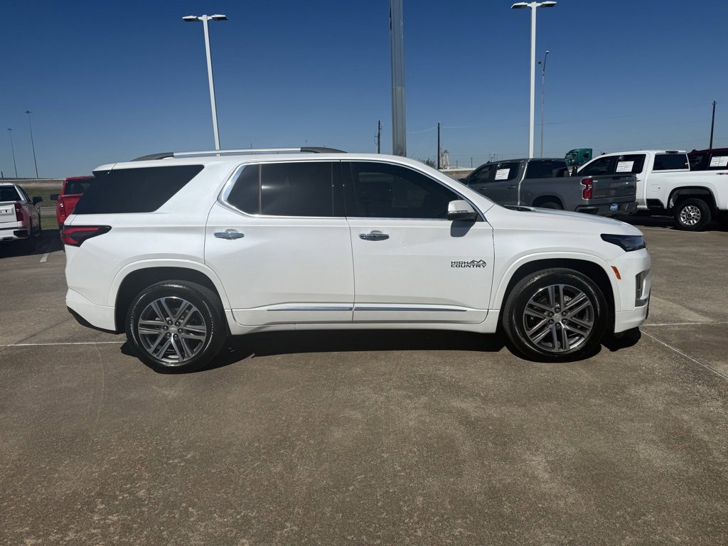 Used 2023 Chevrolet Traverse High Country w/ LPO, Floor Liner Package image 7