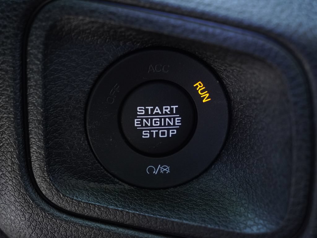 Used 2024 Jeep Wrangler Unlimited AWD/4WD image 21