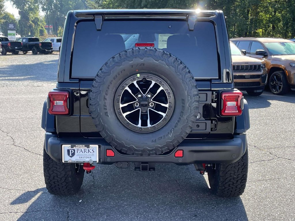 New 2027 Jeep Wrangler Unlimited Rubicon AWD/4WD image 7
