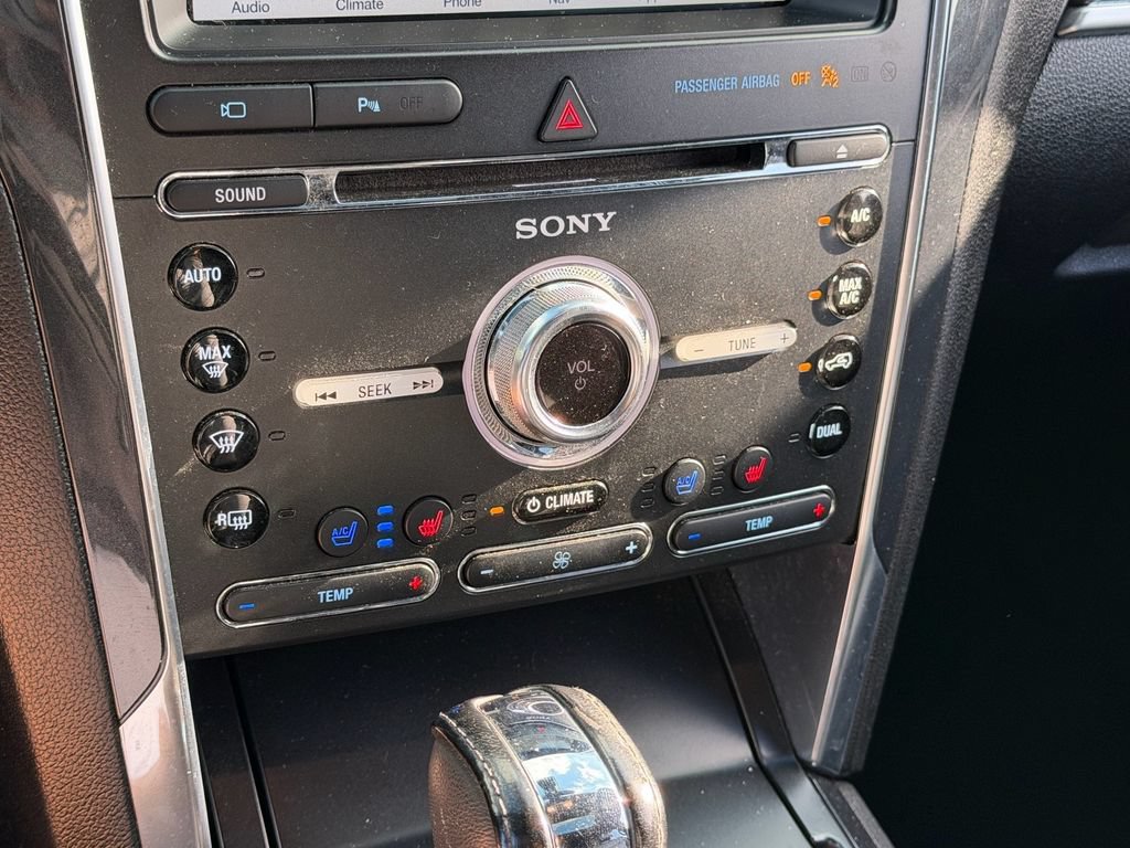 Used 2018 Ford Explorer Sport w/ Equipment Group 401A AWD/4WD image 18