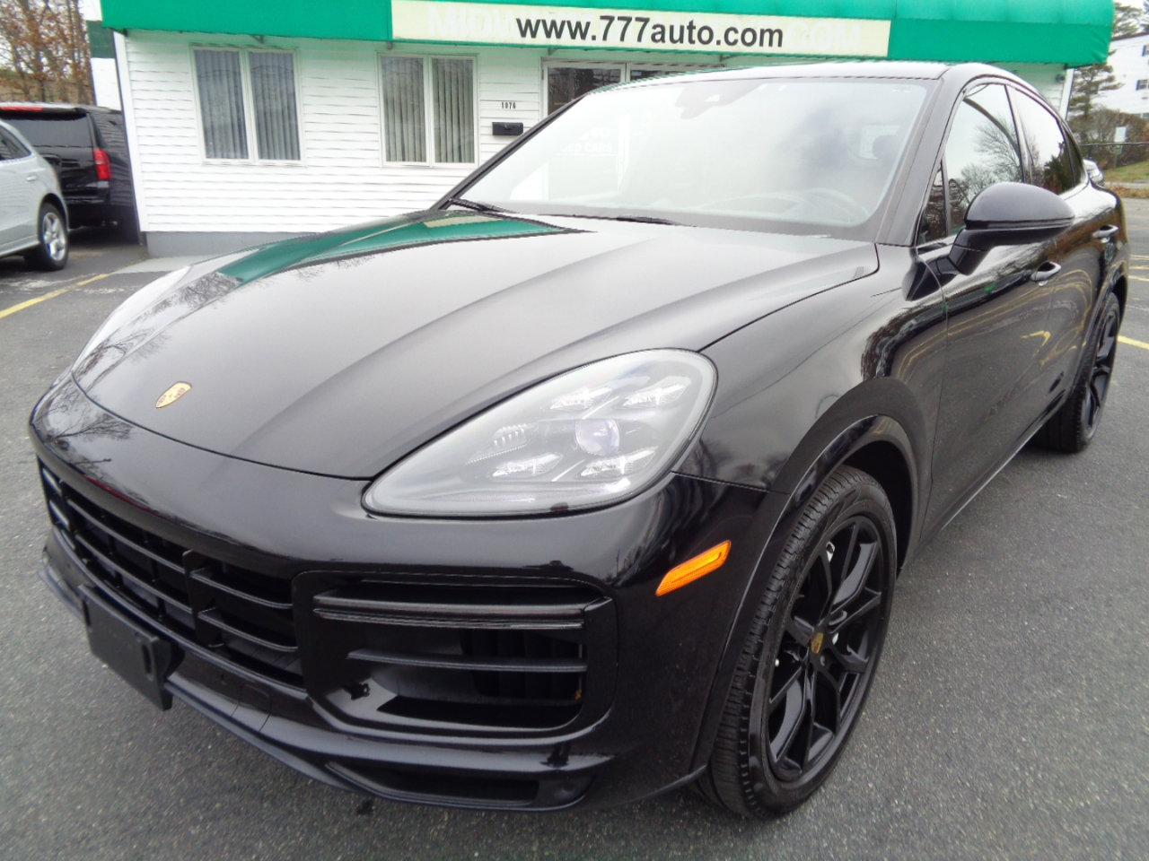 Used 2021 Porsche Cayenne Turbo w/ Performance Package (PG2) AWD/4WD image 17