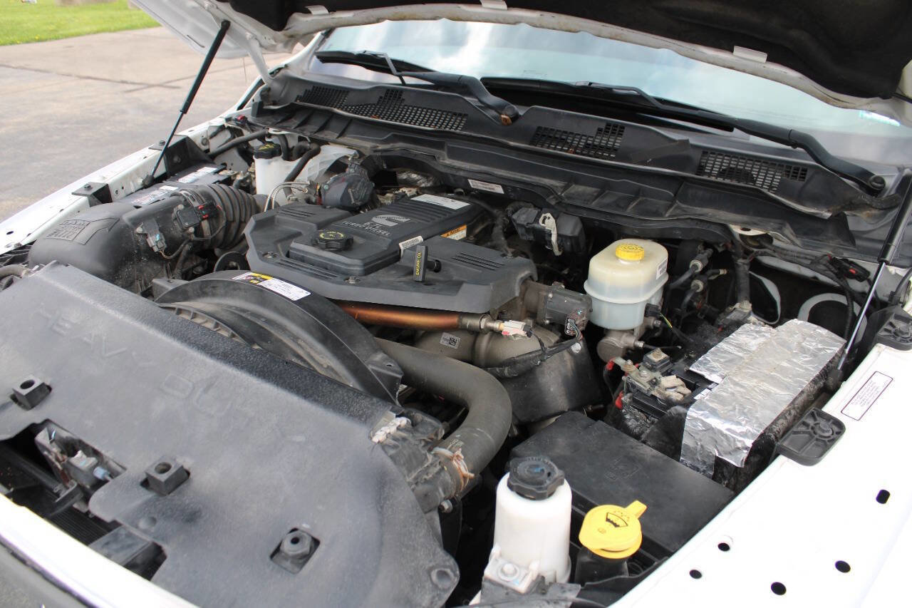 Used 2018 RAM 2500 Tradesman w/ Chrome Appearance Group image 13