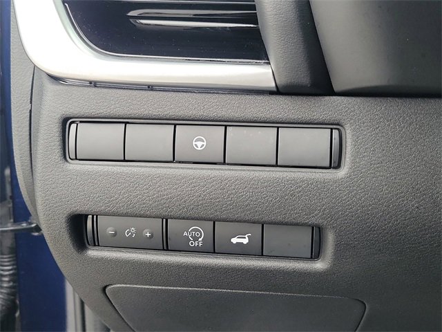 Used 2025 Nissan Rogue SL image 21