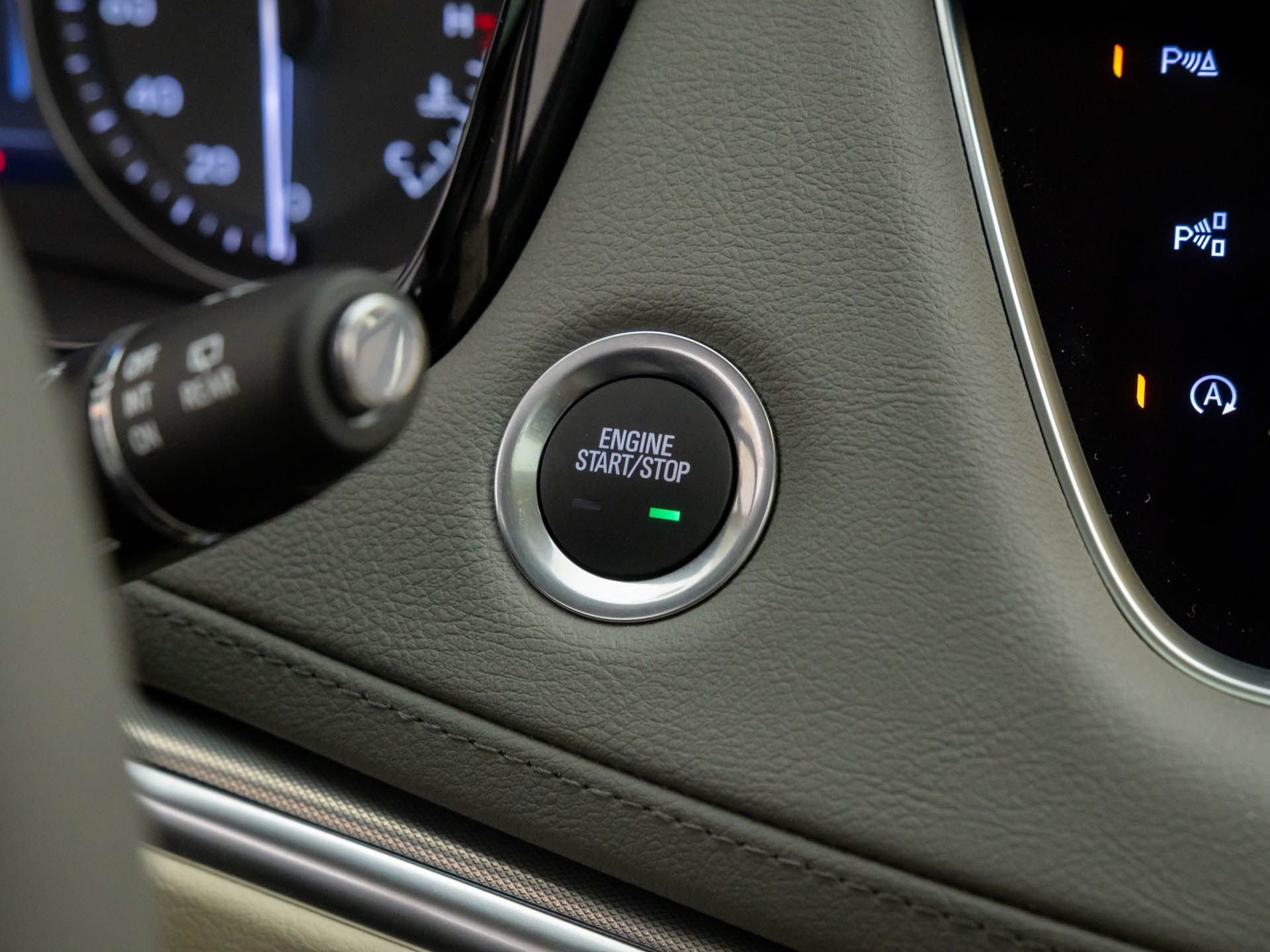 New 2026 Cadillac XT5 Premium Luxury w/ LPO, Floor Liner Package image 19