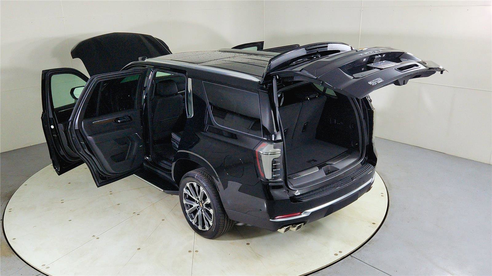 New 2026 Chevrolet Tahoe High Country w/ Sun And Tow Package image 26