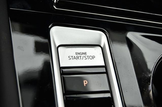 New 2026 Volkswagen Atlas Cross Sport SE image 17