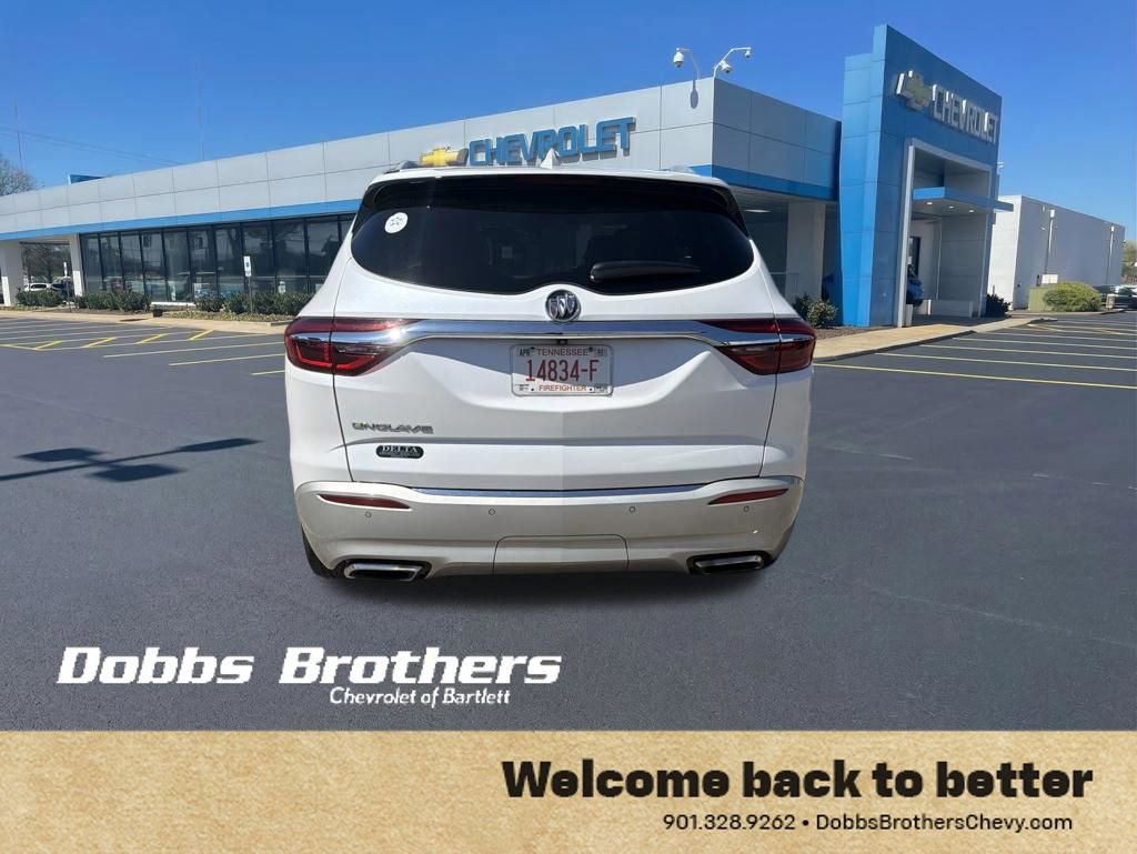 Used 2020 Buick Enclave Premium w/ Sun and Sites Package FWD image 4